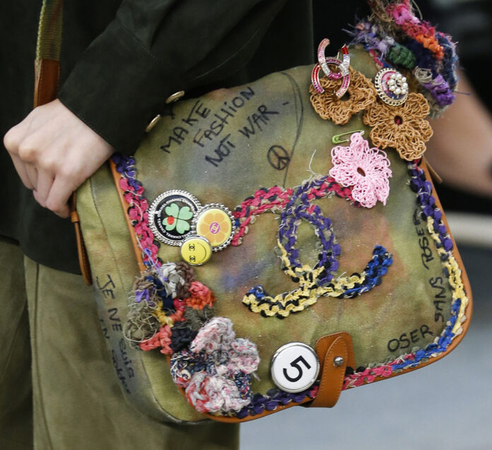 Spring-2015-Handbags-from-Chanel