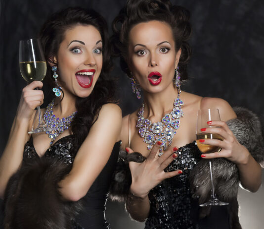 ROMANTIC PLEASURE PARTIES
