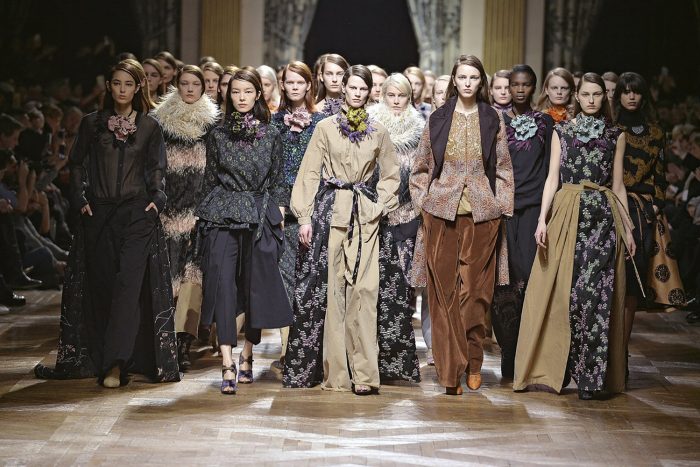 BEST PARIS RUNWAY SHOWS EVER - RUNWAY ® MAGAZINE OFFICIAL