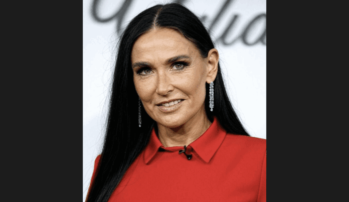 Demi Moore Bouclé Look-Stunning, Affordable Style Trend Demi Moore Bouclé Look: Stunning, Affordable Style Trend