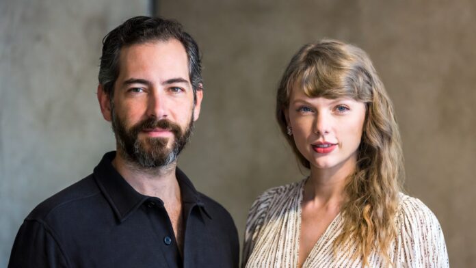 Justin Baldoni- Taylor Swift Texts Unsealed in Blake Lively Lawsuit Justin Baldoni- Taylor Swift Texts Unsealed in Blake Lively Lawsuit