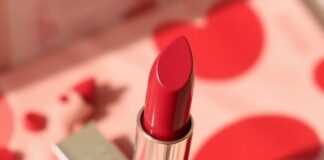 Clinique’s Cult-Classic Black Honey Almost Lipstick Drops to $19 Clinique's Cult-Classic Black Honey Almost Lipstick Drops to $19