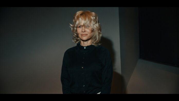 Pamela Anderson NYFW Turns Heads at Tory Burch Show Pamela Anderson NYFW Turns Heads at Tory Burch Show