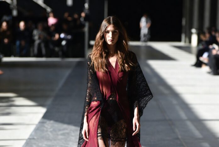 Bella Hadids Return to the Runway Is Redefining Supermodel Bella Hadids Return to the Runway Is Redefining Supermodel