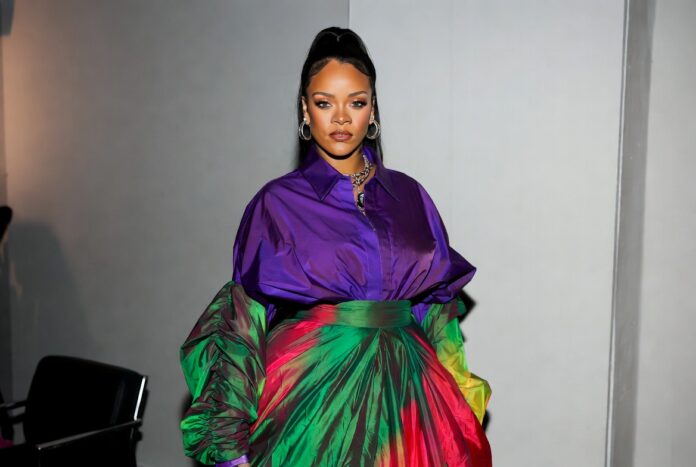 Rihanna Mugler Outfit Sparks Bold Fashion Debate Rihanna Mugler Outfit Sparks Bold Fashion Debate